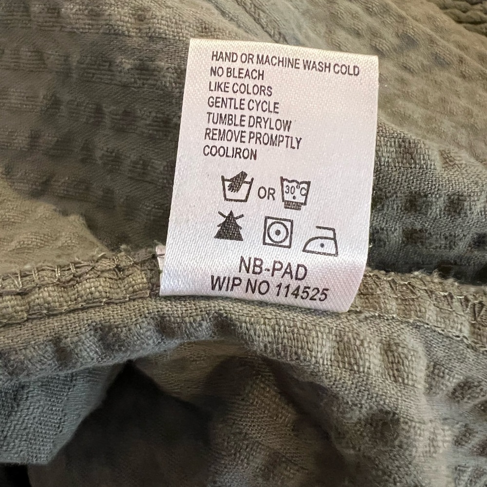 Woolrich Women’s 100% Cotton Olive Green Corduroy Ribbed Zip Up Jacket w/Pockets - Picture 12 of 12